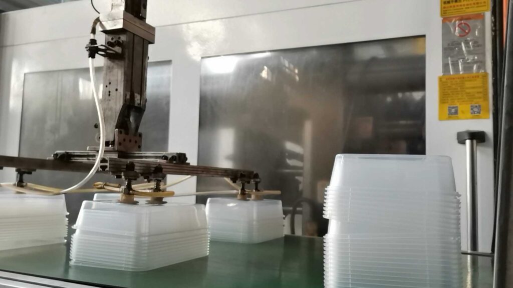 gravimetric mixer Improve the quality of plastic lunch boxes