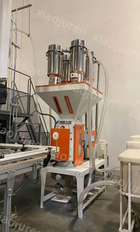 gravimetric-blender-for-liquid-measuring-container美国客户